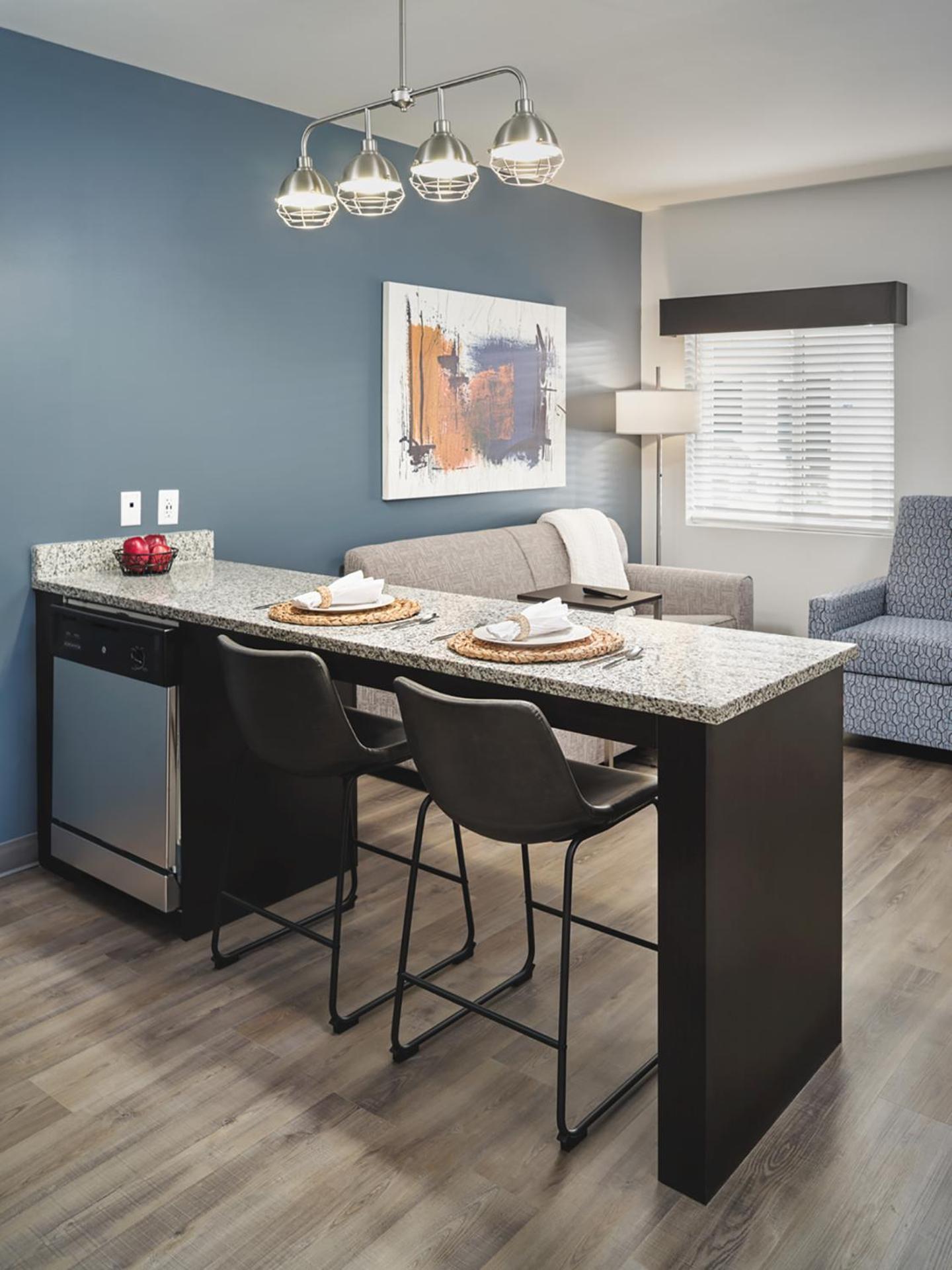 Stayapt Suites Columbus-Fort Benning Екстериор снимка